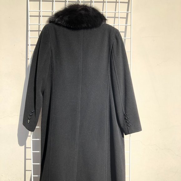 Bill Blass wool fur coat - Picture 3 of 5